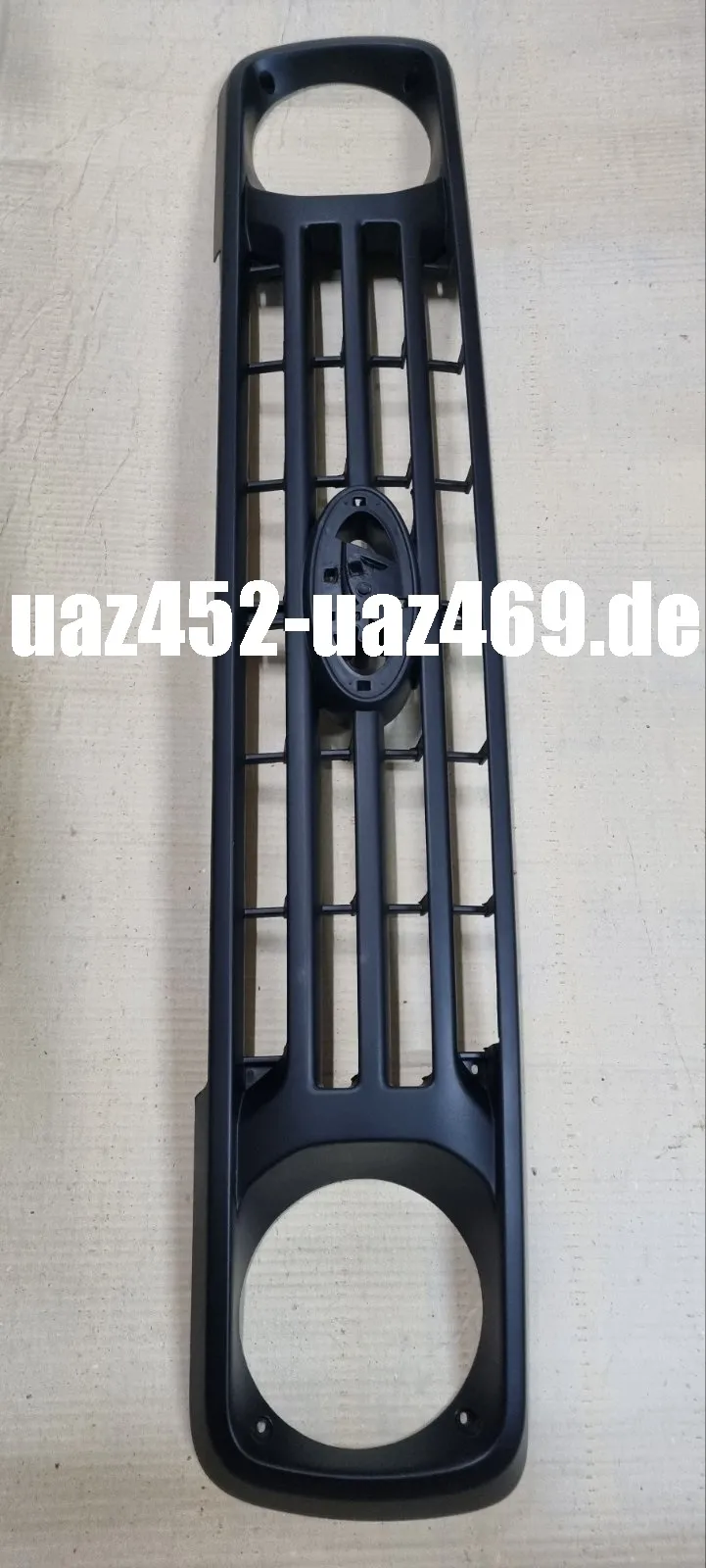Kühlergrill Plastik schwarz VAZ 21214, Lada 4x4, Lada URBAN